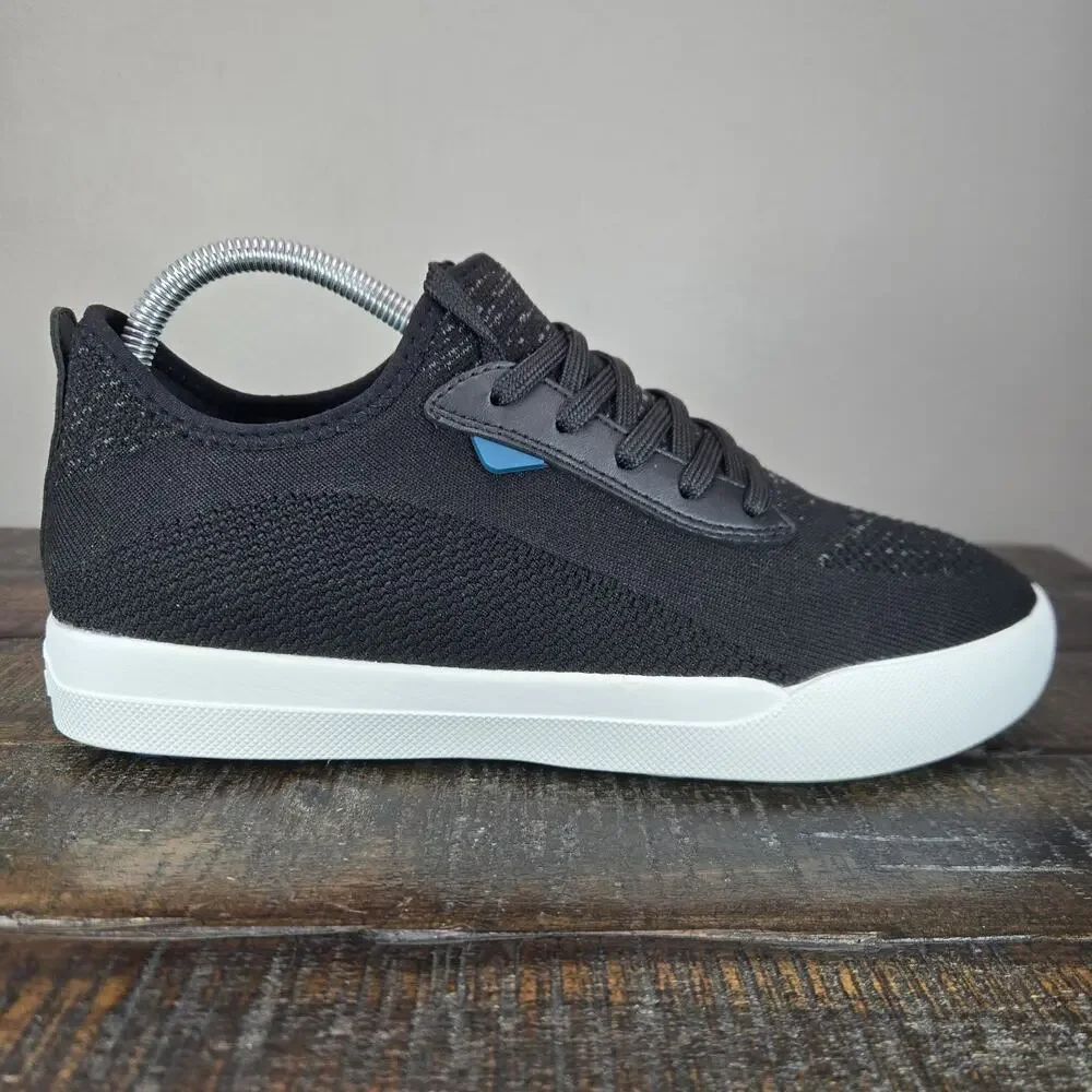 Vessi weekend sneaker